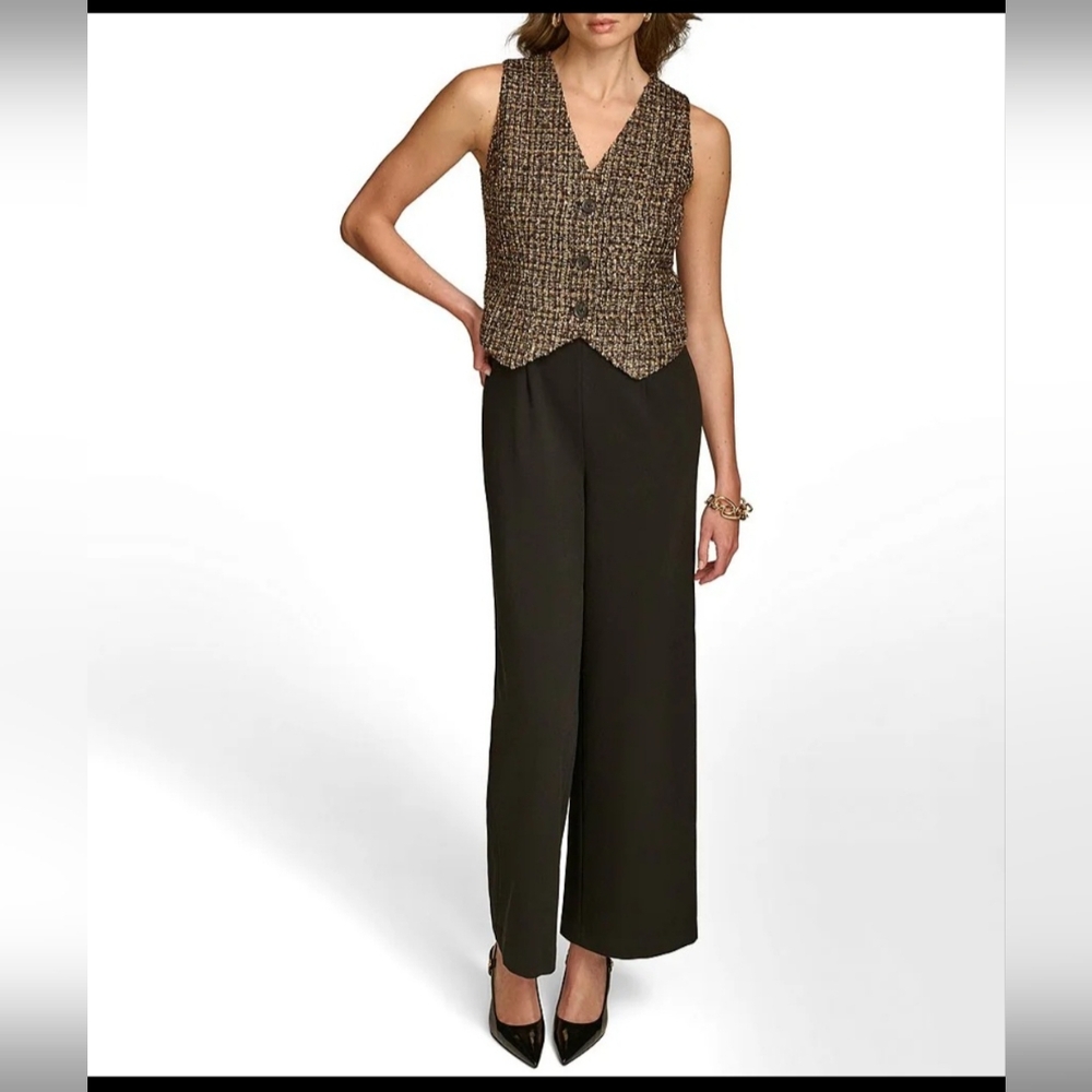 Women's clothing (630)
